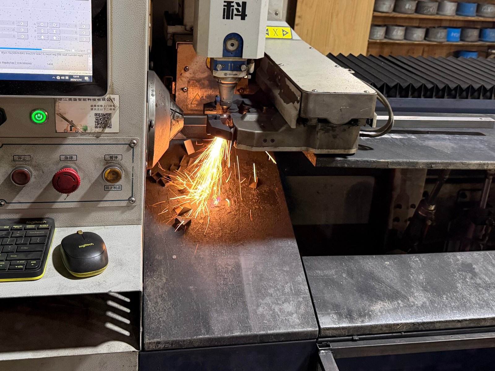 etal frame furniture manufacturing using laser cutting for precise holes and burr-free edges on bed frame steel components